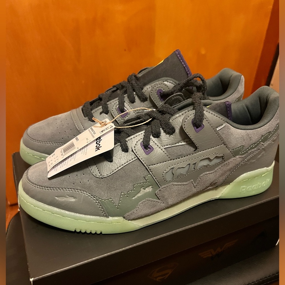 Reebok DC Lex Luther Workout Plus sneakers Size 13 GITD Soles